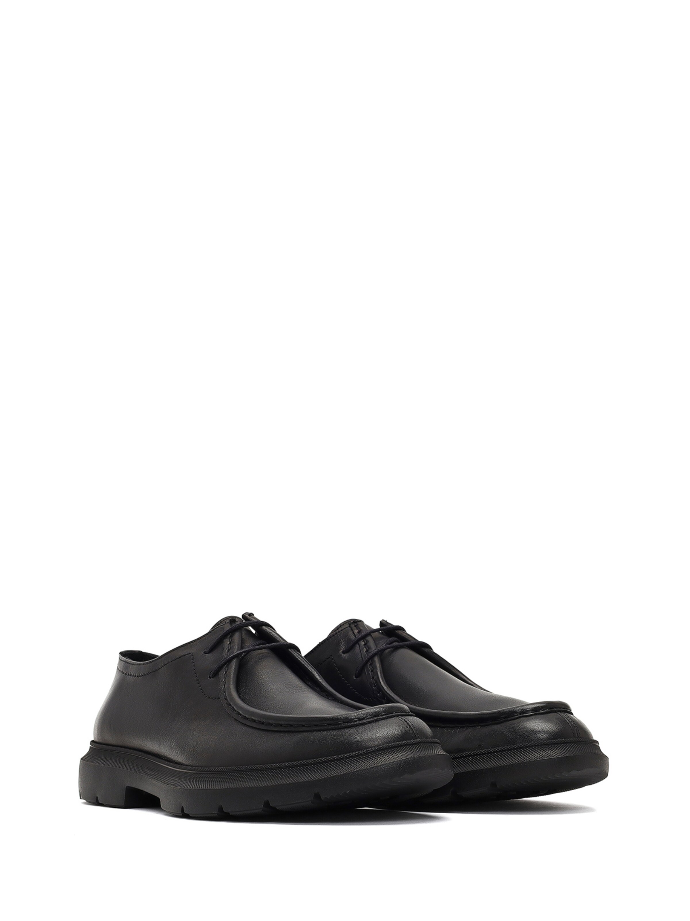 Derimod Chukka boots in Black