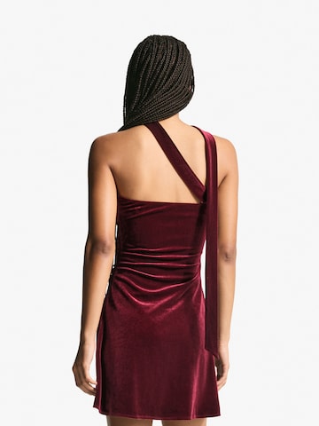 Bershka Kleid in Rot