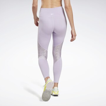 Reebok Skinny Športové nohavice 'Safari' - fialová