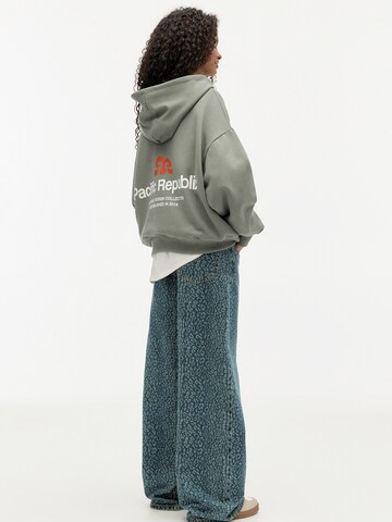 Pull&Bear Mikina 'PACIFIC' – zelená