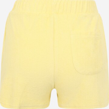 Brava Fabrics Regular Shorts 'Lirium' in Gelb