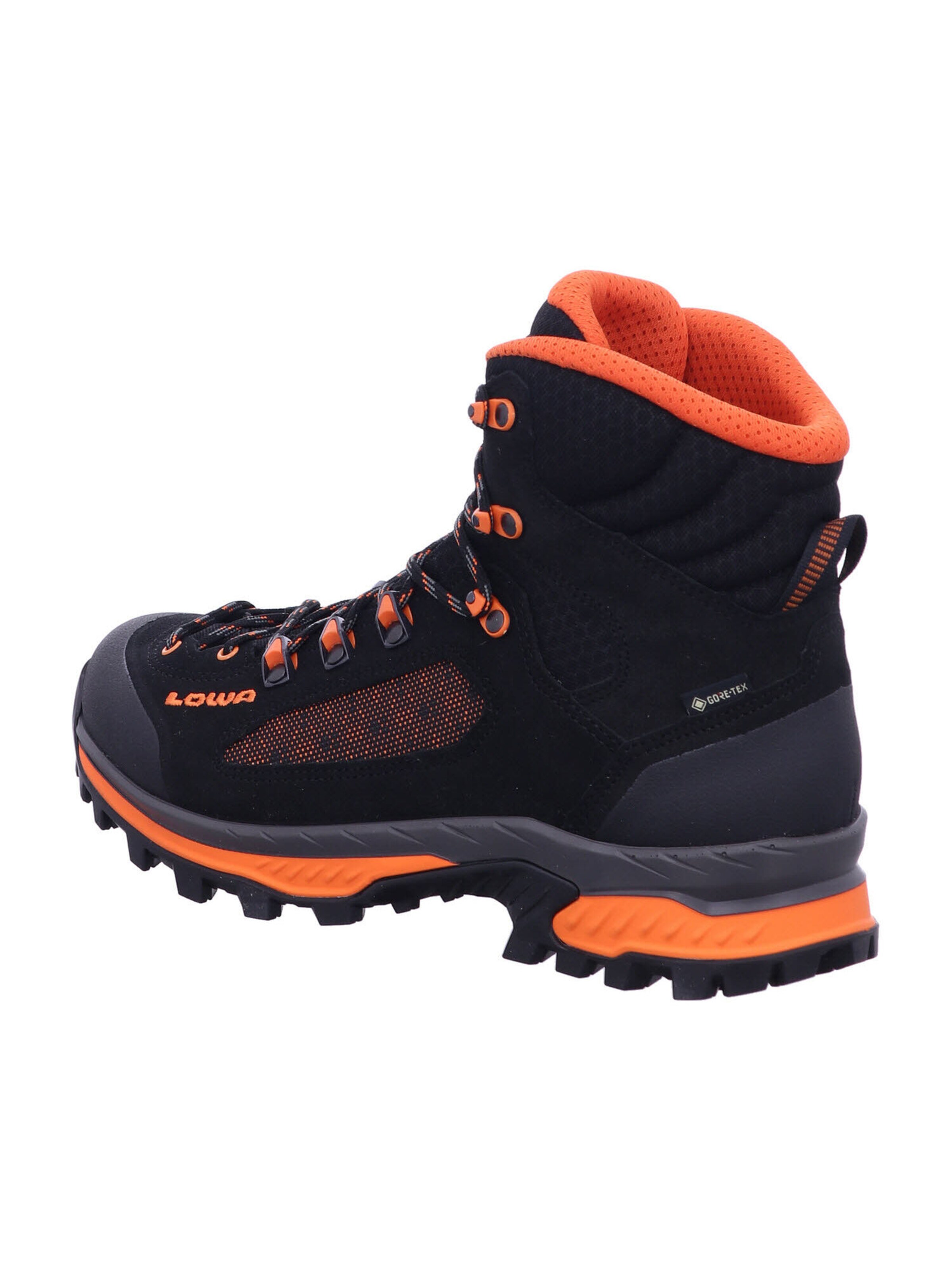 LOWA Boots 'Corvara' in Schwarz