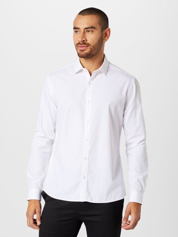 TOPMAN Regular fit Button Up Shirt in White: front