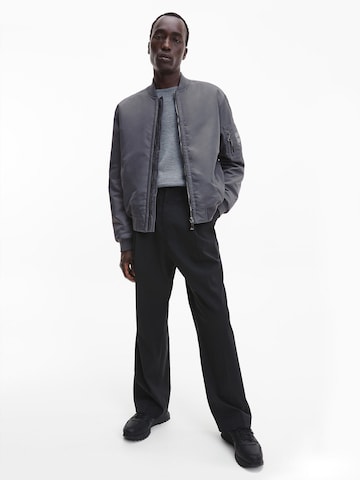 Veste mi-saison 'Hero' Calvin Klein en gris