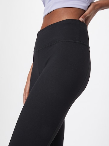Röhnisch Skinny Spodnie sportowe 'NORA' w kolorze czarny