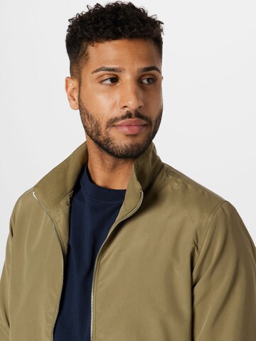 JACK & JONES Демисезонная куртка 'Rush Harrington' в Зеленый