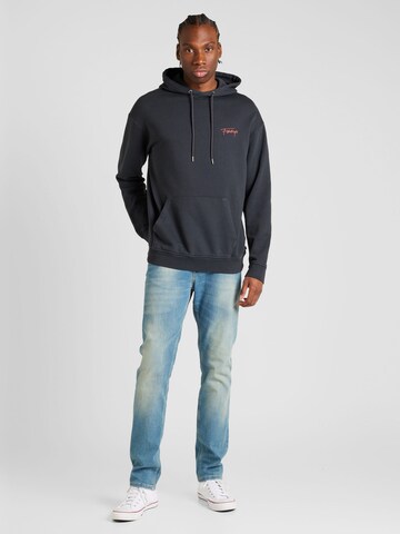 QS - Sweatshirt em cinzento