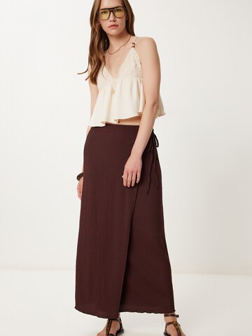 Happiness İstanbul - Falda en marrón