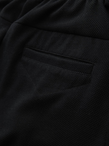 Ombre Slimfit Sporthose‌ in Schwarz