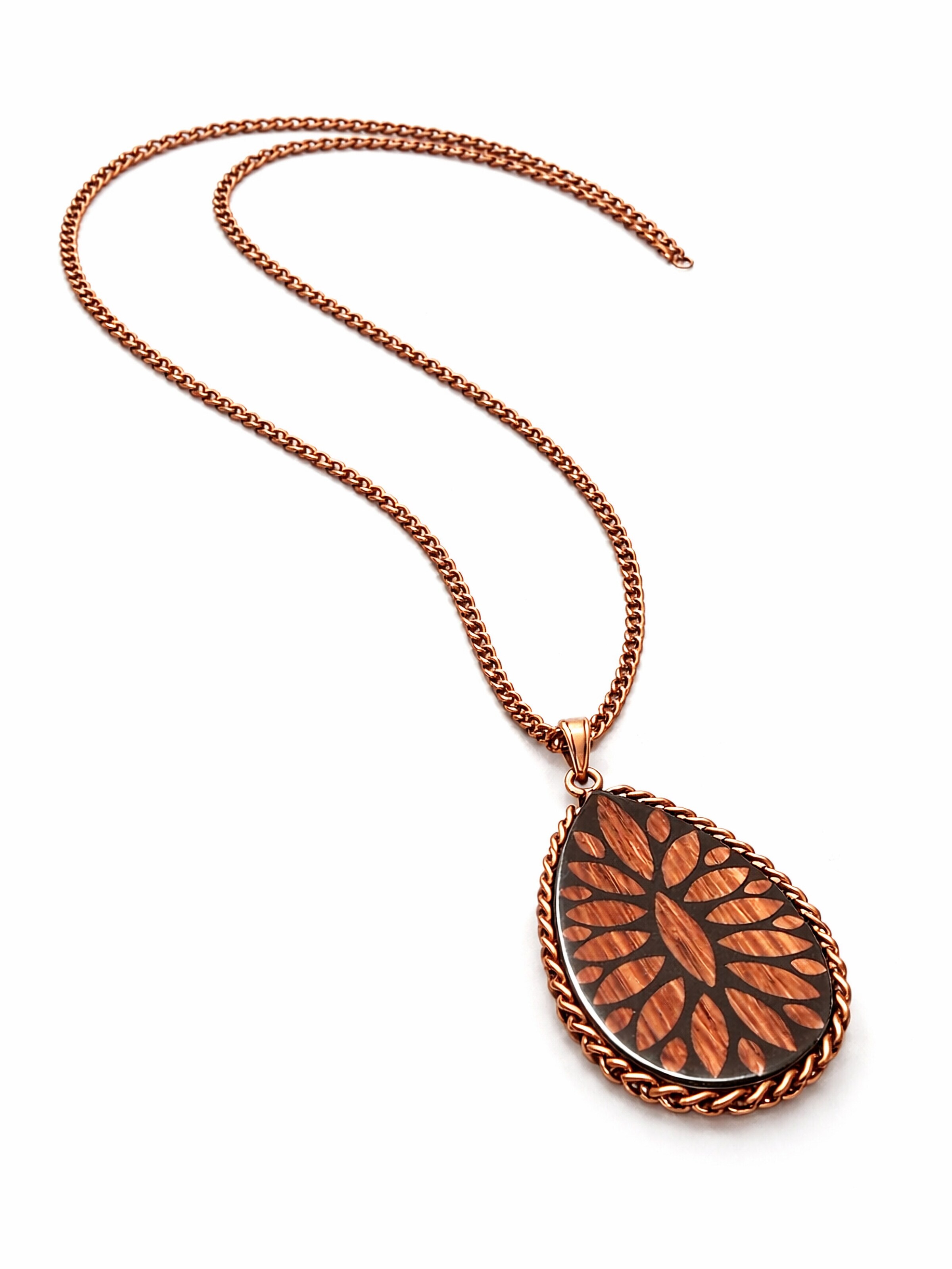 COLLEZIONE ALESSANDRO Necklace 'Wood' in Brown: front