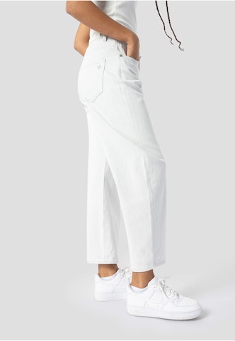 Elias Rumelis Regular Jeans 'Yoana' in White