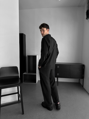 Kleidermafia Loose fit Trousers in Black