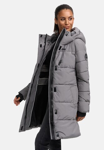 Cappotto invernale 'Kaituu XVI' di MARIKOO in grigio: frontale
