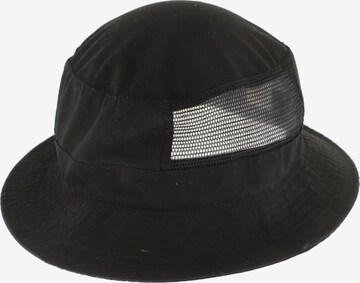 Lacoste LIVE Hat & Cap in L in Black: front