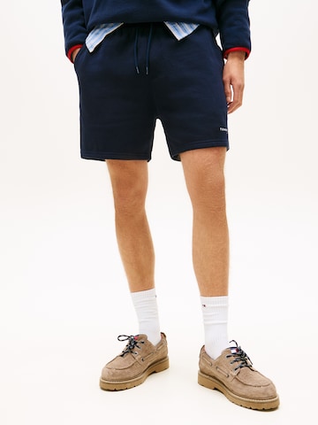 Tommy Jeans Loosefit Broek in Blauw: voorkant