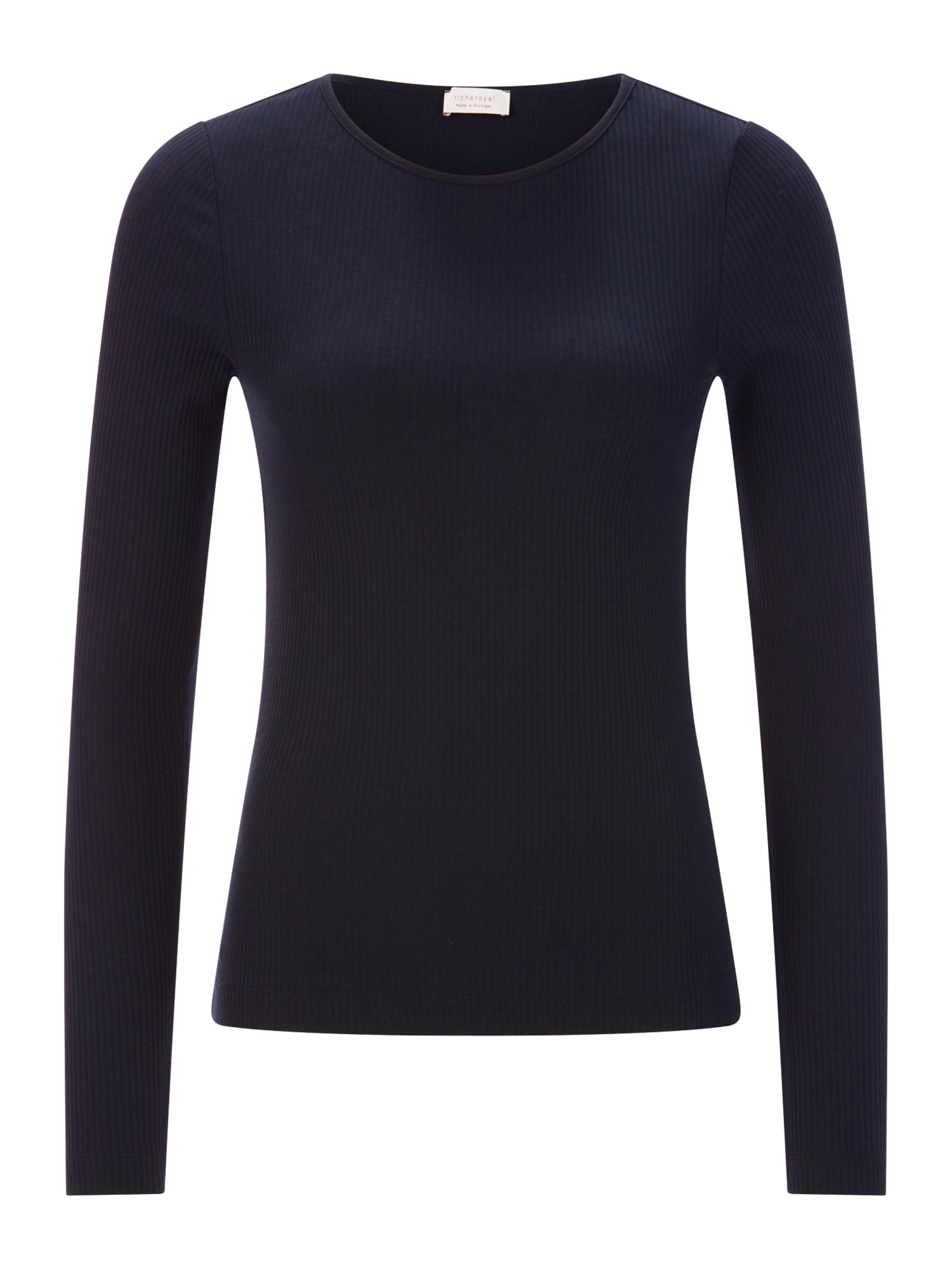 Rich & Royal Shirt in Black: front