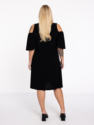 Yoek Dress in Black