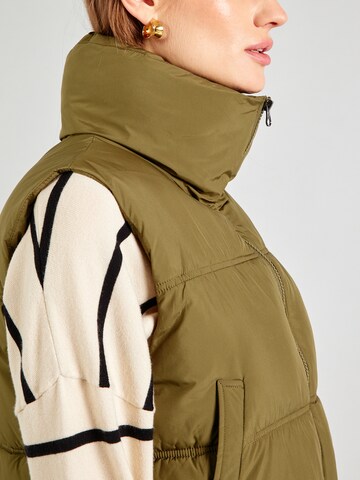 MYLAVIE by Sarah Harrison Vest in Green