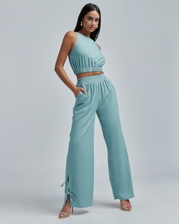 BWLDR Wide leg Trousers 'Laila' in Blue: front