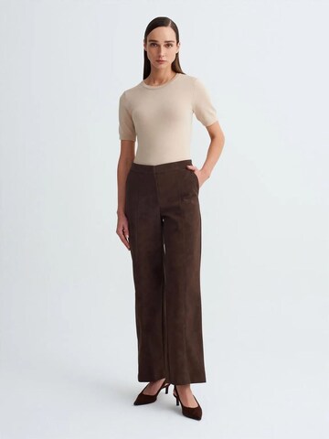 Dilvin Wide leg Pants in Brown