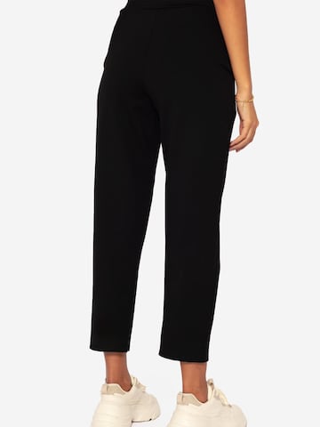 SASSYCLASSY Regular Chinohose‌‌ in Schwarz