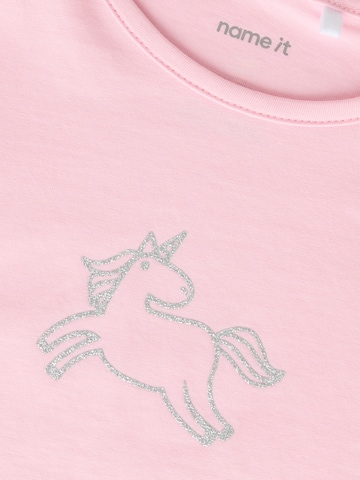 NAME IT T-shirt 'NMFBILISA' i rosa