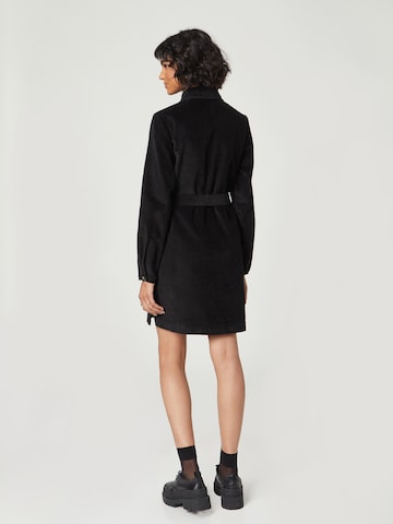 Robe 'Catherine' A LOT LESS en noir