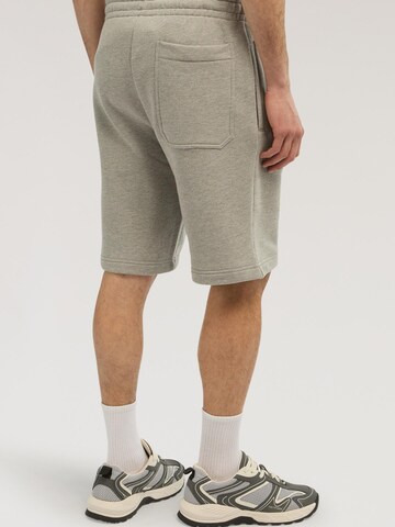 Regular Pantalon Trussardi en gris
