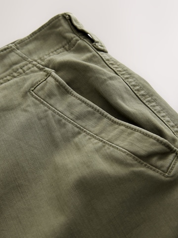 Next regular Cargobukser i grøn