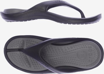 Crocs Sandalen 43 in Schwarz: predná strana