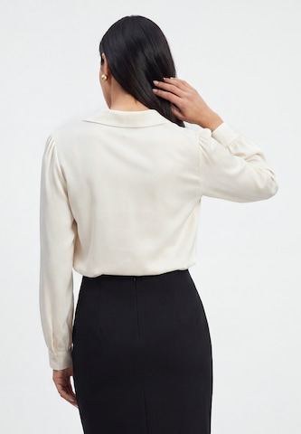 usha BLACK LABEL - Blusa en beige