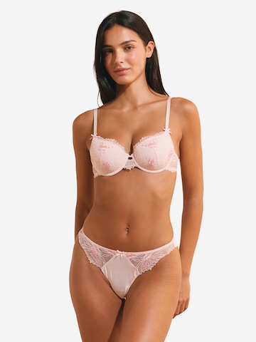 String 'Faveur' di ETAM in rosa