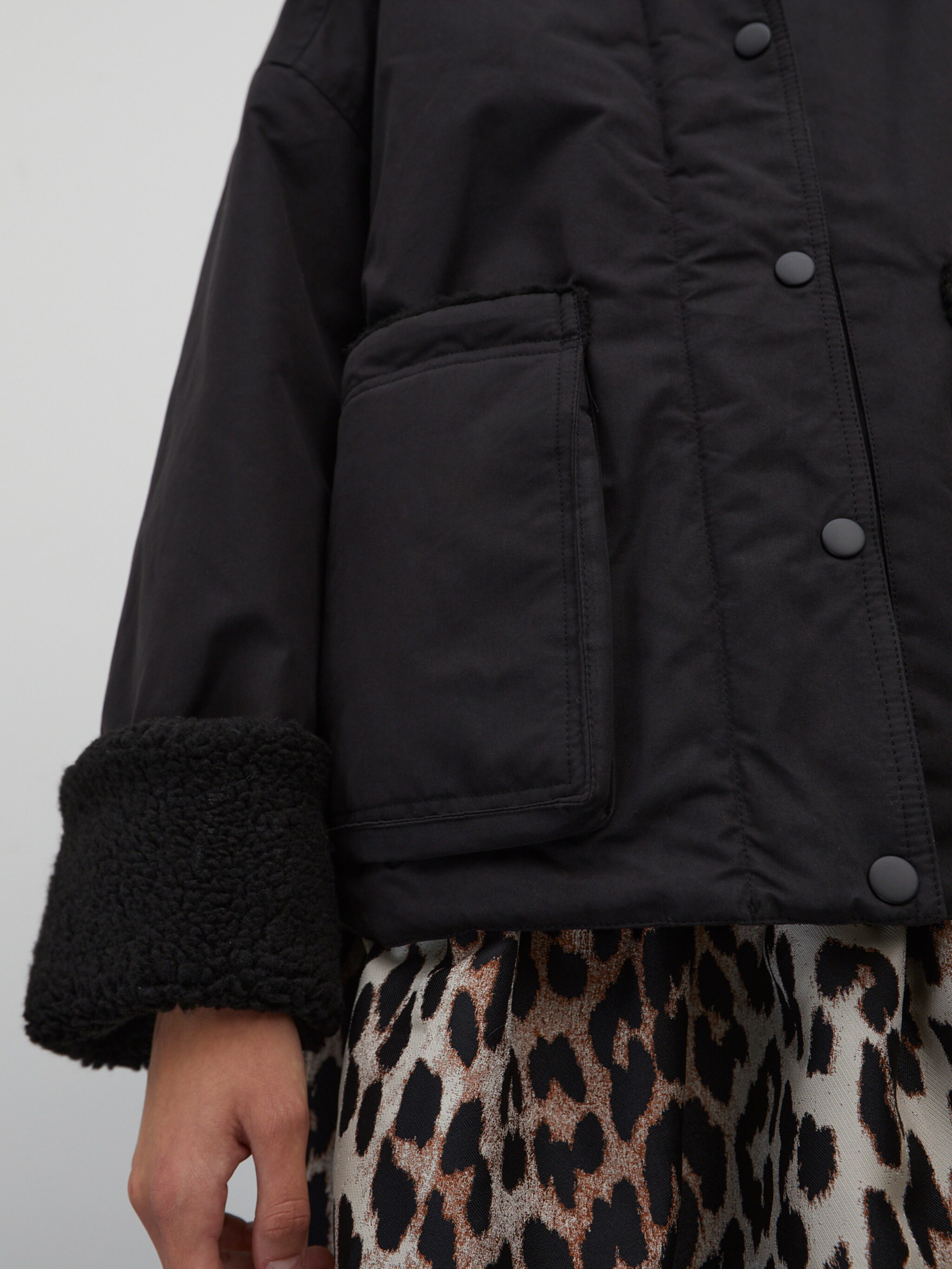 EDITED Produits Veste mi-saison 'Antonia' noir