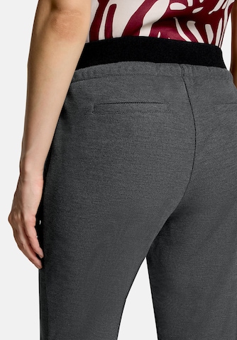 Loosefit Pantaloni di Betty & Co in grigio