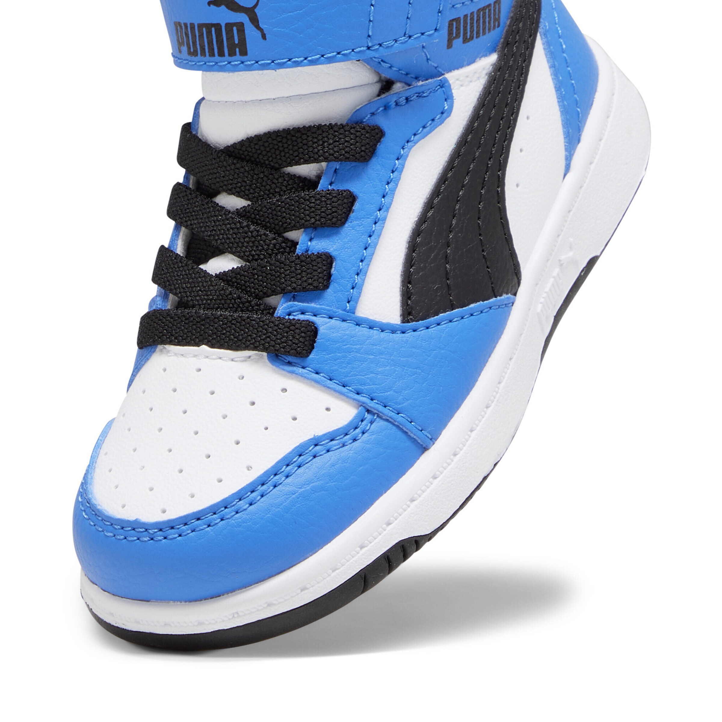 PUMA Sneakers 'Rebound V6' in Weiß