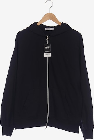 Bershka Sweatshirt & Zip-Up Hoodie in S in Black: front