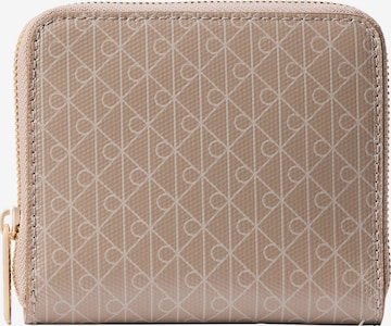 Calvin Klein Kukkaro värissä harmaa: etupuoli