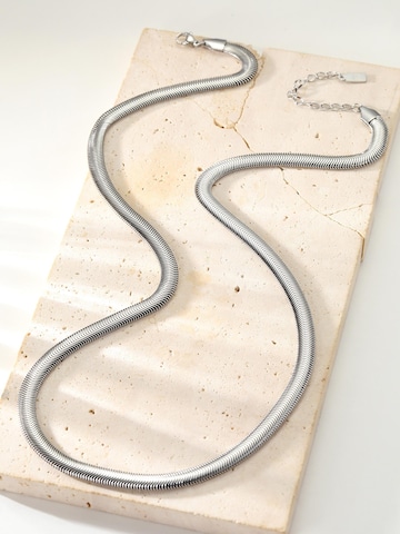 Collana 'Snake Bold' di Hey Happiness in argento