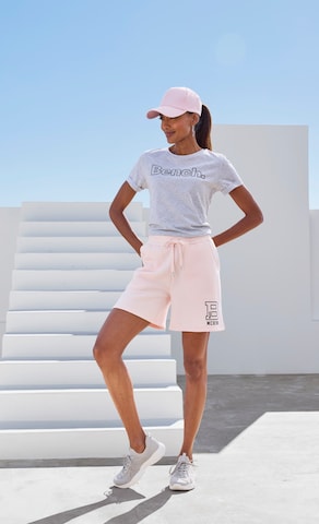 BENCH Regular Shorts in Pink