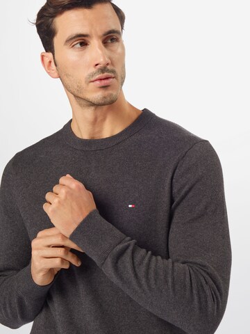 Coupe regular Pull-over TOMMY HILFIGER en gris