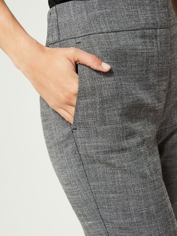 Bootcut Pantalon 'Edle' Next en gris