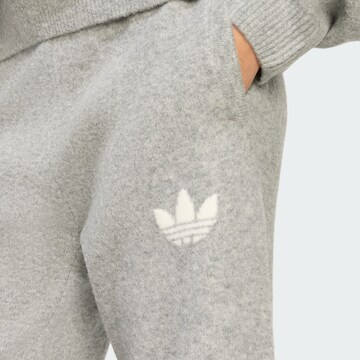 ADIDAS ORIGINALS Loosefit Hose 'Athletic Dept' in Grau