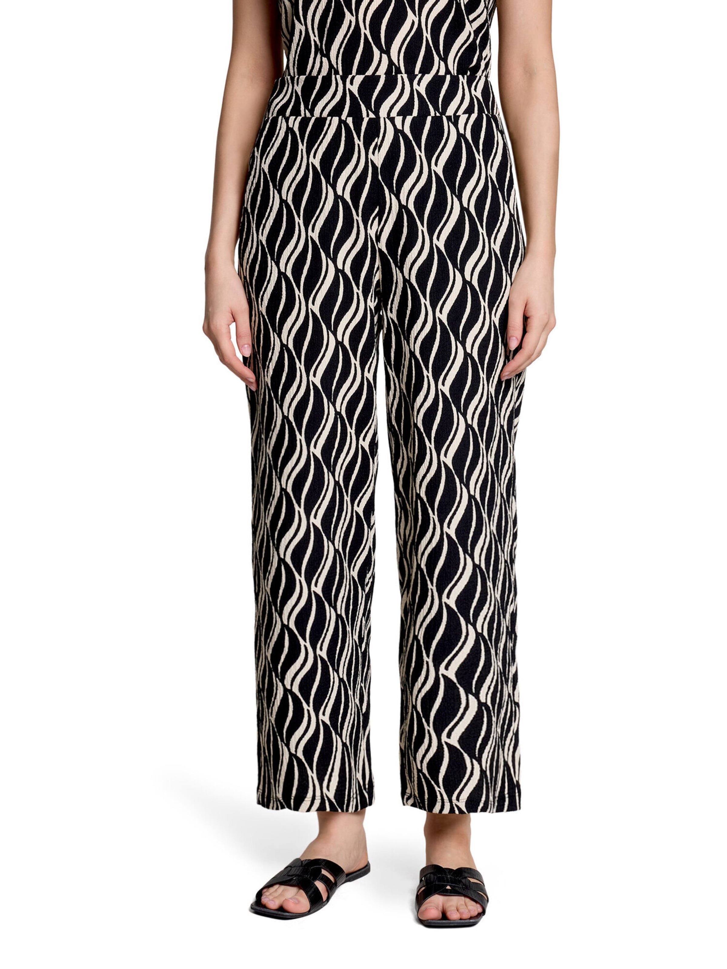 Betty Barclay Loose fit Trousers 'Marlene' in Black: front