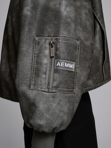 Veste mi-saison 'Leather Bomber' AEMMI en gris