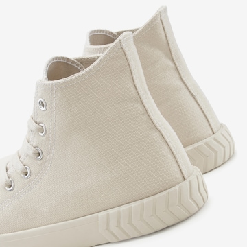 LASCANA Sneaker high in Beige