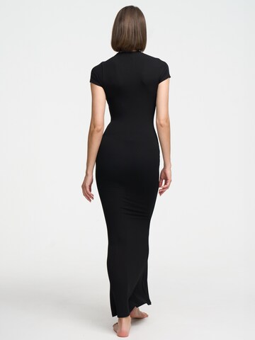 cfab (formerly creamy fabrics) Kleid 'Ribbed T-Shirt Maxikleid'‌‌‌‌‌‌‌ in Schwarz