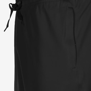 NIKE Regular Workout Pants 'Strike 22' in Black