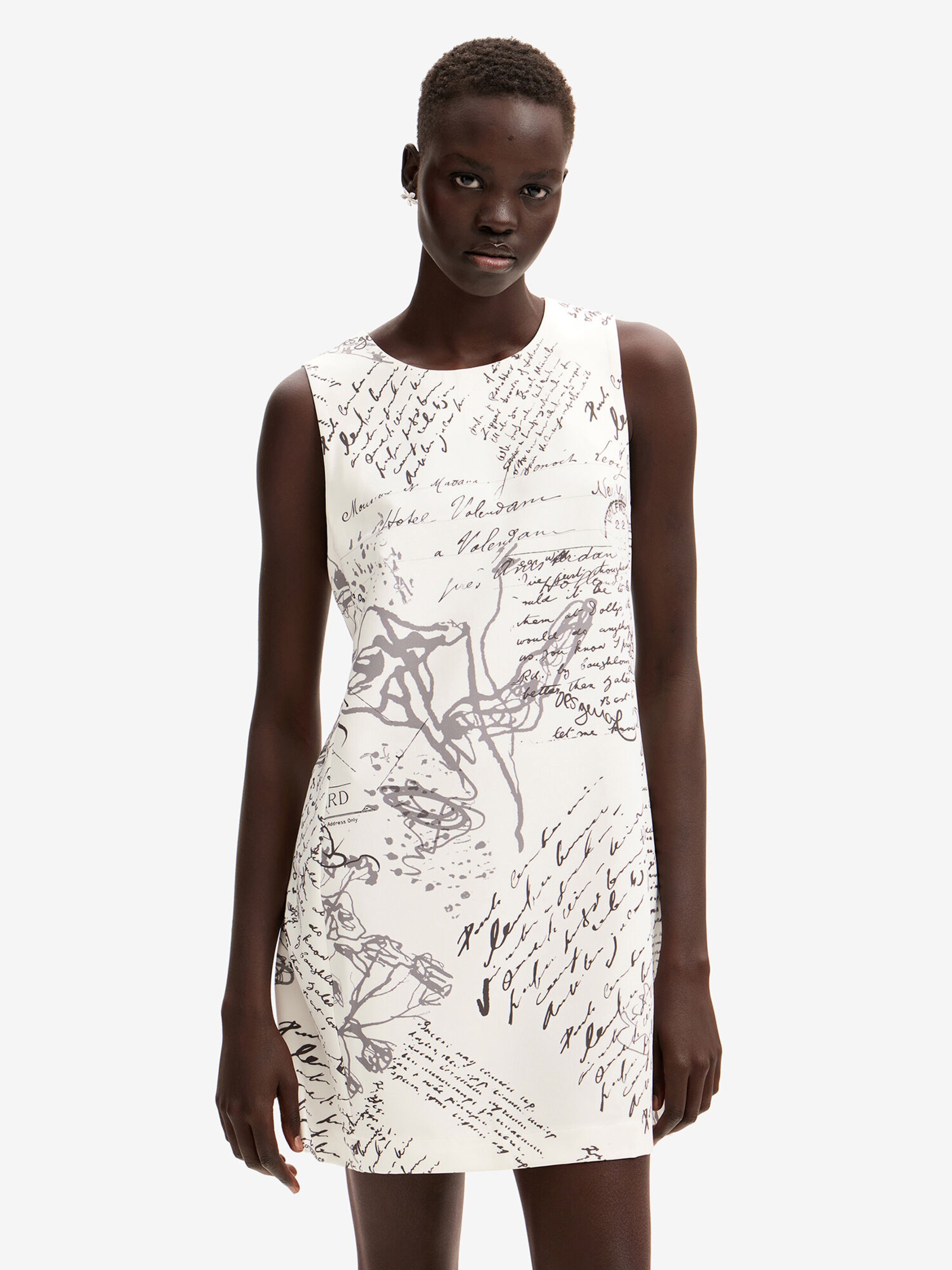 Robe desigual blanche sale