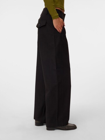 VERO MODA Barrel Pants 'VMSofia' in Black