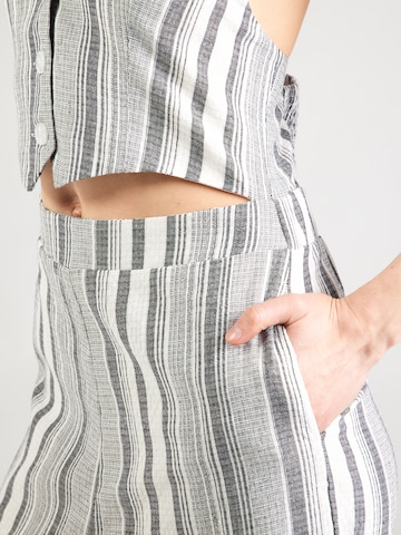 Combinaison 'Tia' ABOUT YOU en gris